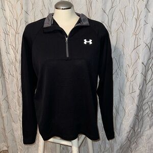 Men's Under Armour Black pullover. Medium